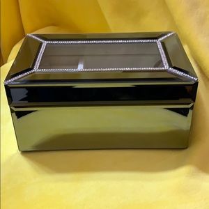 Jewelry box new with tag